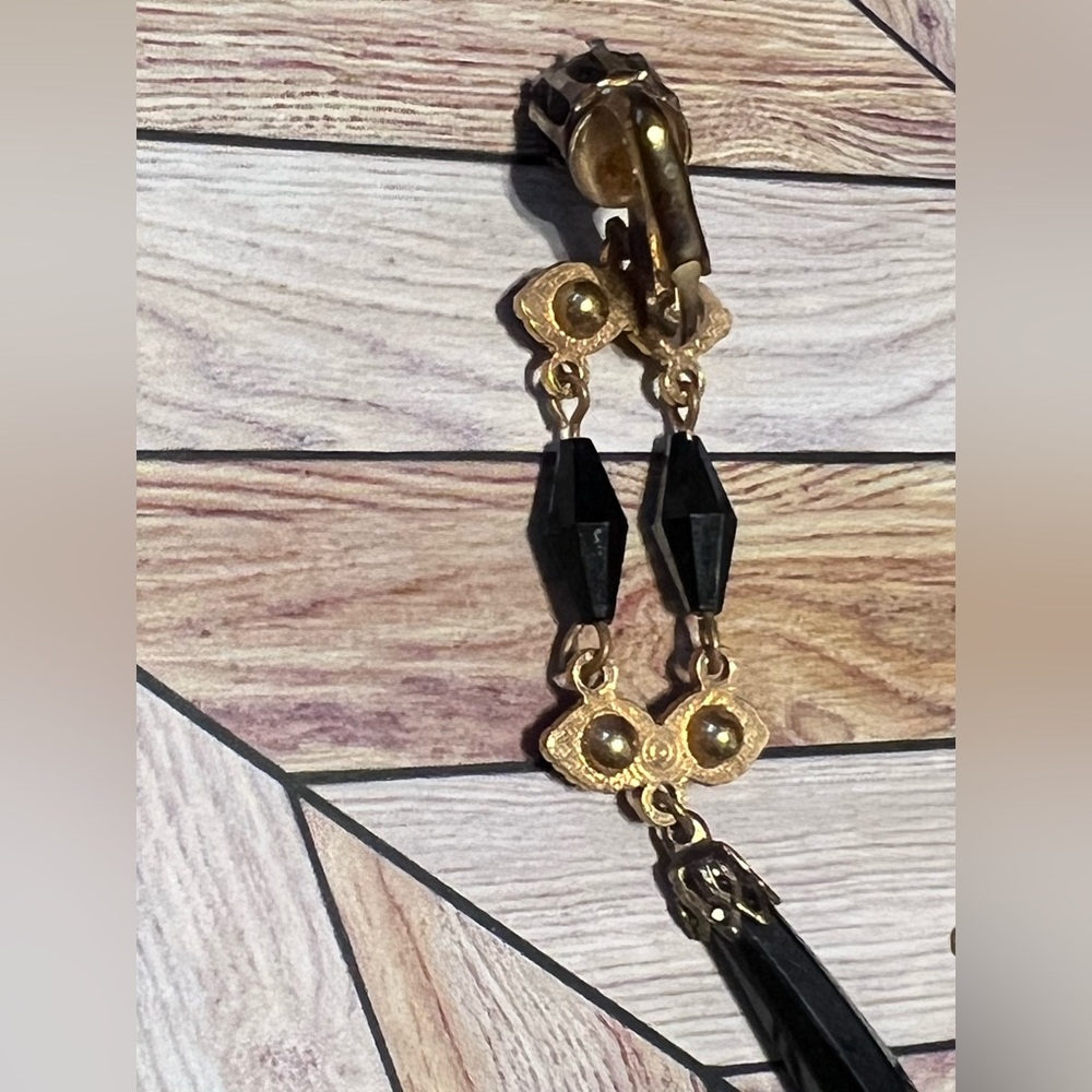 Gold and black vintage earrings. Clip on. Dangle.